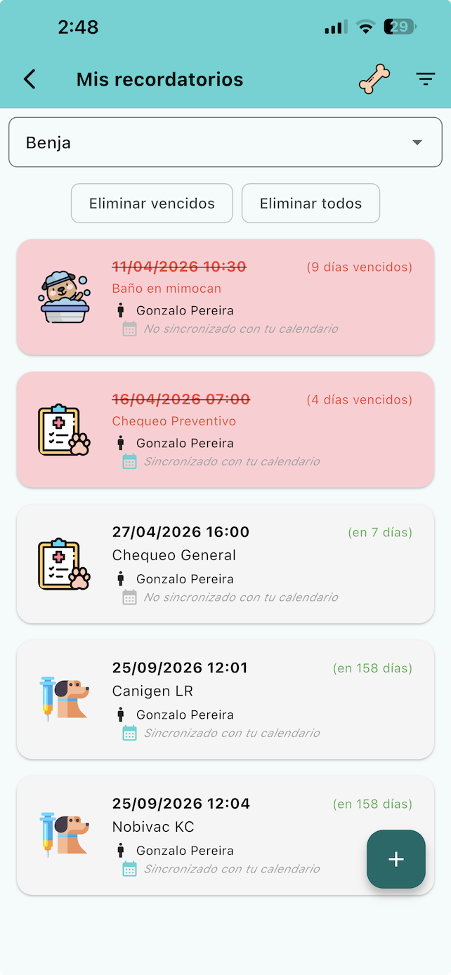 Pantalla de Ruffo con recordatorios de vacunas y tratamientos de mascota